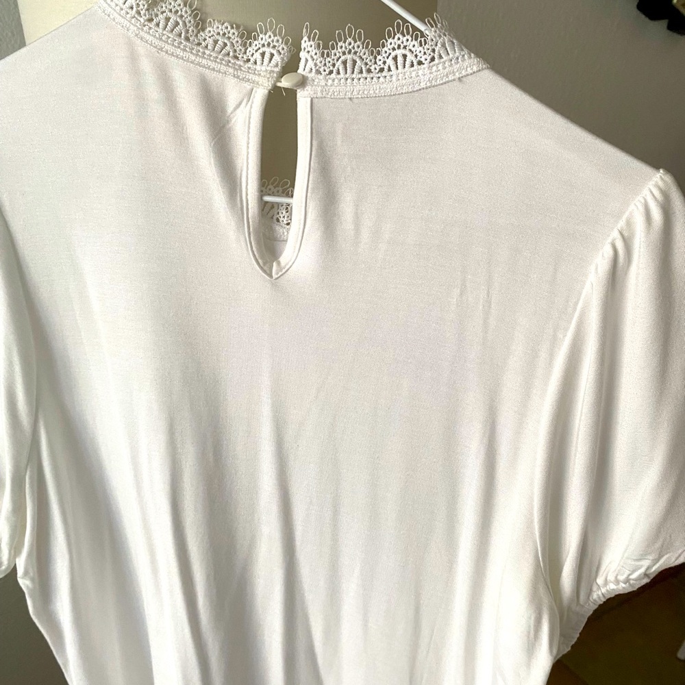 Vince Camuto White Lace Blouse
